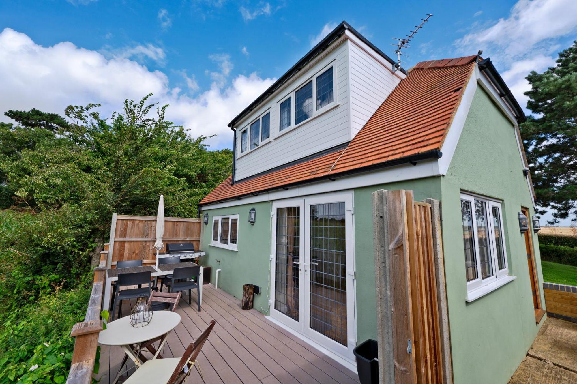 Owlet Lodge Chislet エクステリア 写真